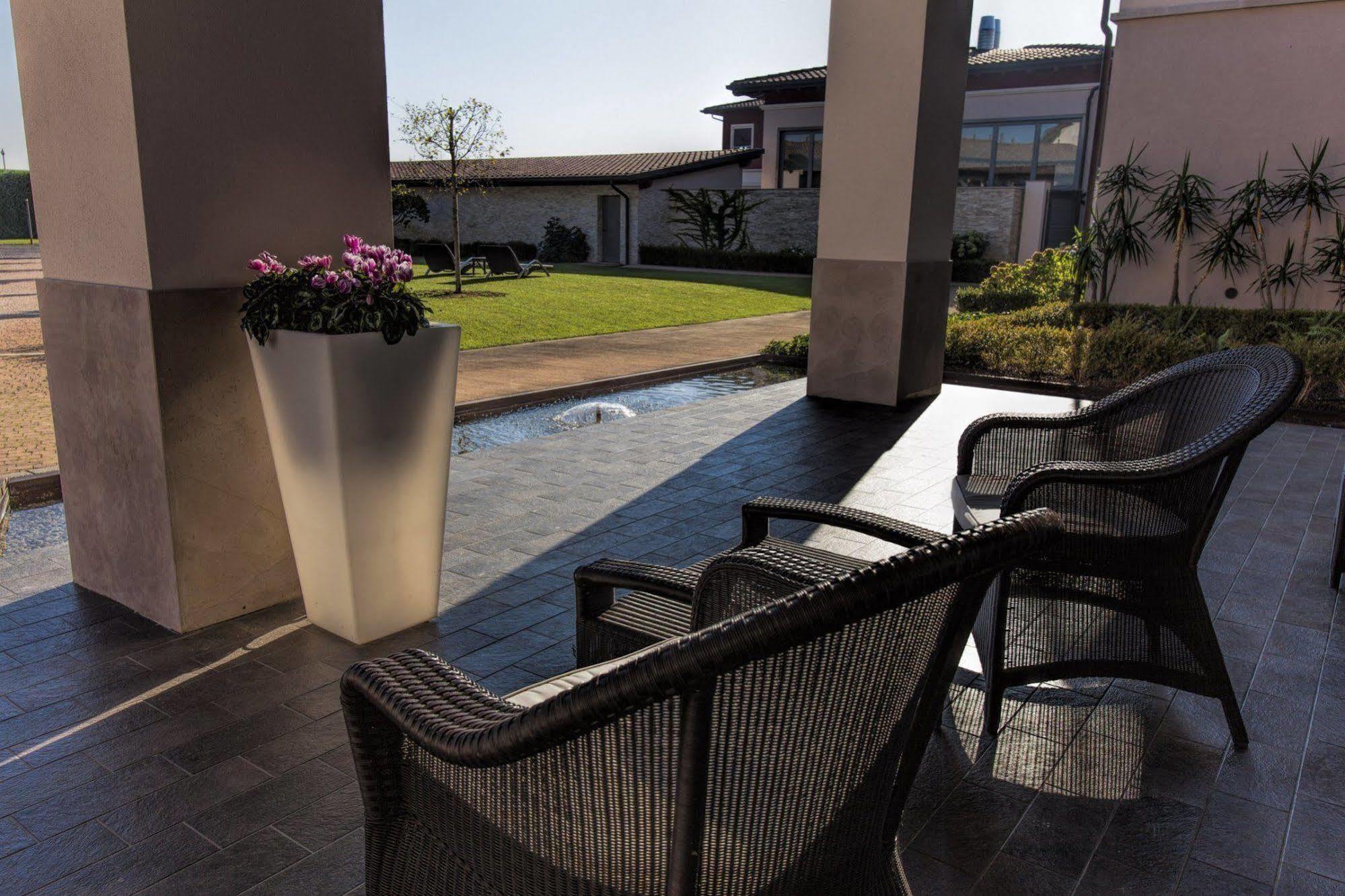Hotel & Residence Villa Bartolomea Buitenkant foto
